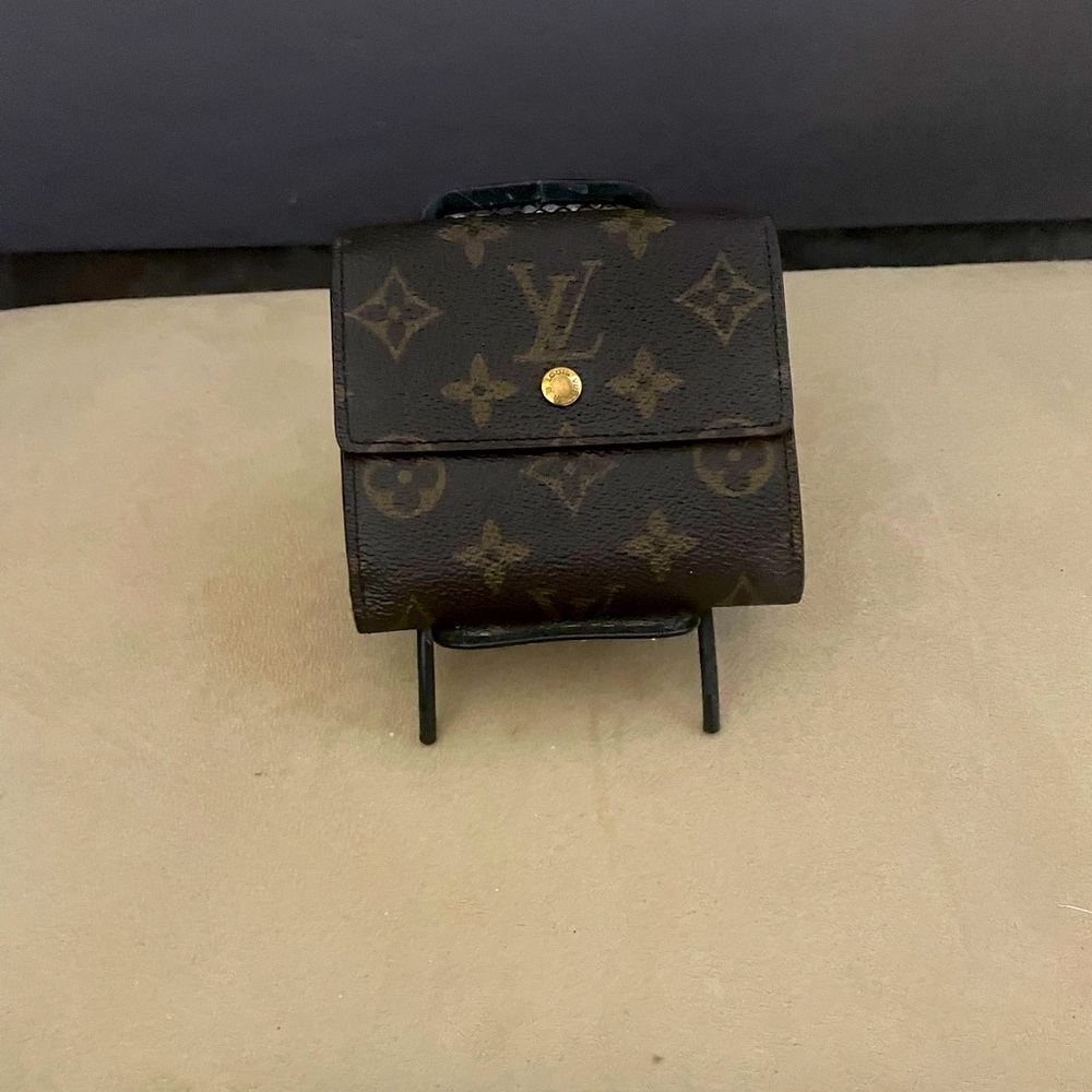 Louis Vuitton double snap wallet